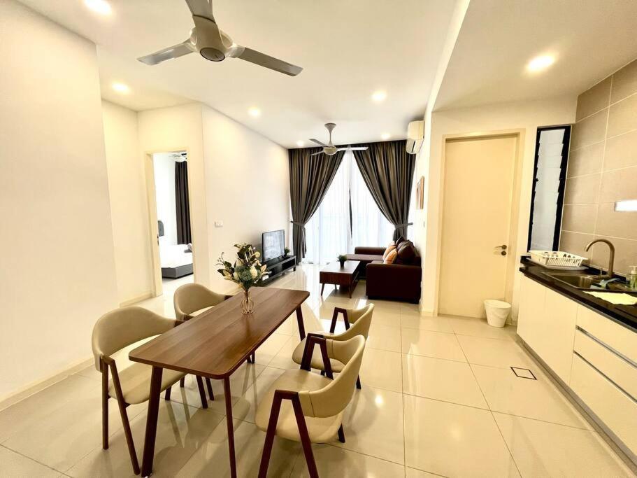Walk To Legoland, D'Pristine Medini Apartment Nusajaya  Exterior photo