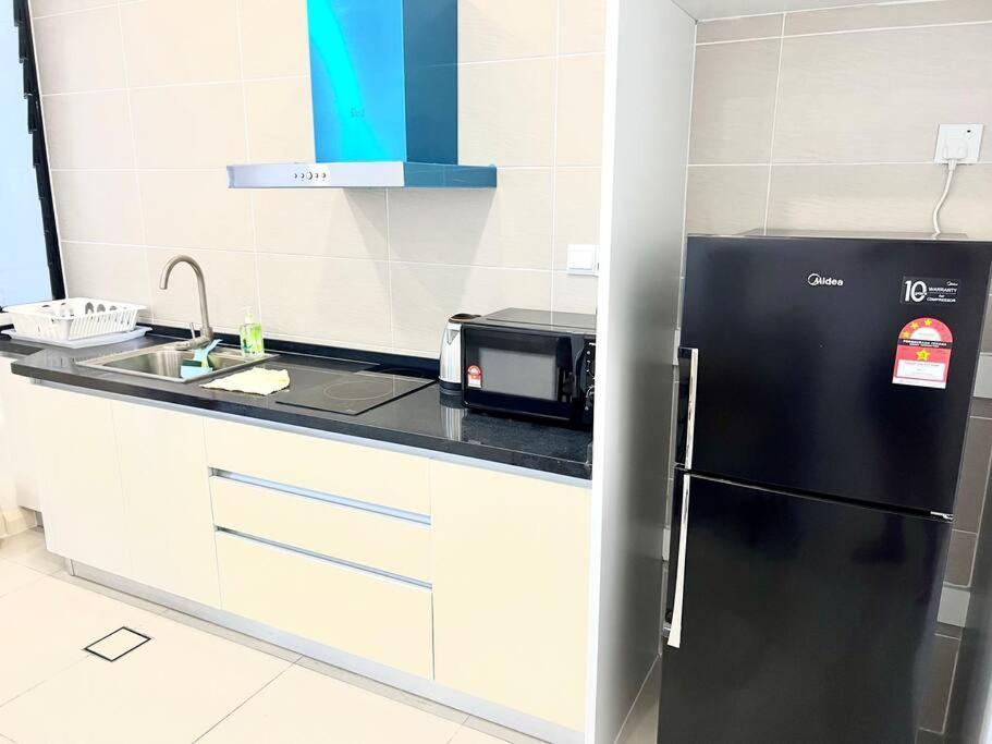 Walk To Legoland, D'Pristine Medini Apartment Nusajaya  Exterior photo