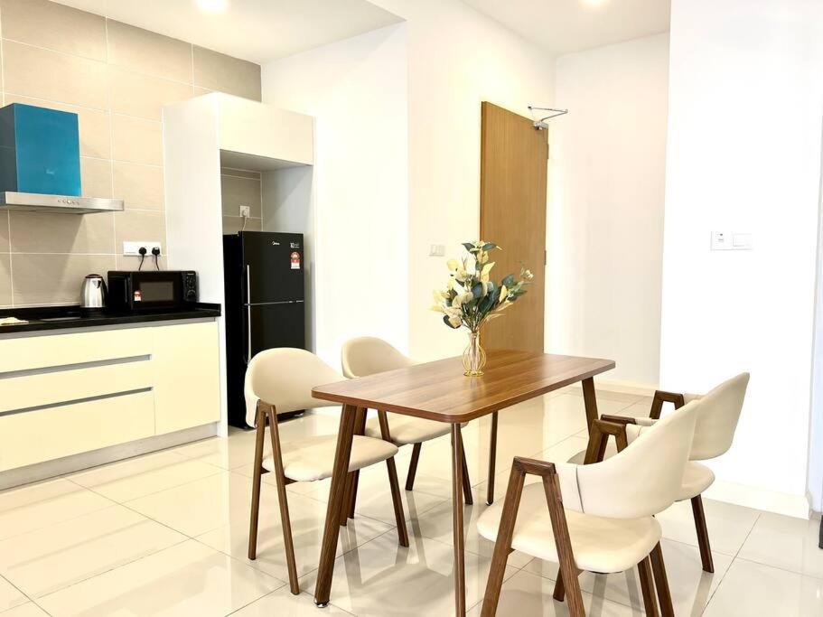 Walk To Legoland, D'Pristine Medini Apartment Nusajaya  Exterior photo